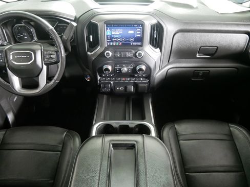 Used 2020 GMC Sierra 1500 Denali w/ Driver Alert Package II AWD/4WD image 10