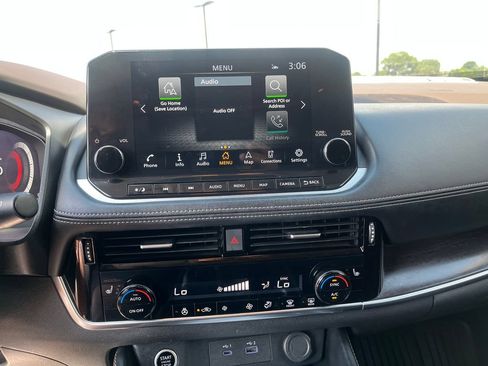 Certified 2023 Nissan Rogue Platinum AWD/4WD image 15
