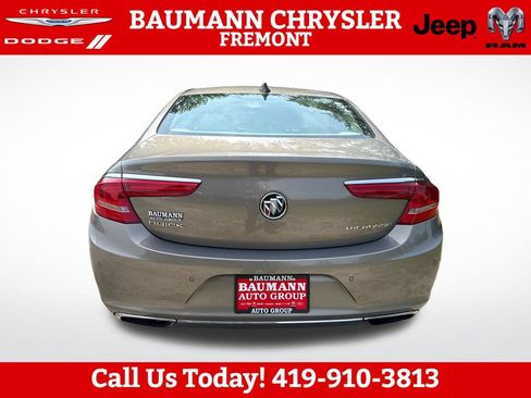 Used 2017 Buick LaCrosse FWD image 5