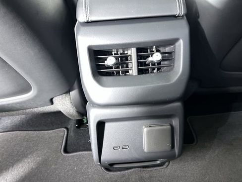 Used 2025 Cadillac Optiq Sport 1 AWD/4WD image 21