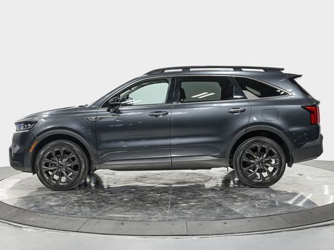 Used 2021 Kia Sorento SX Prestige image 2
