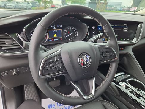 Used 2023 Buick Envision Essence FWD image 27