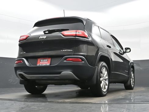 Used 2016 Jeep Cherokee Limited AWD/4WD image 27