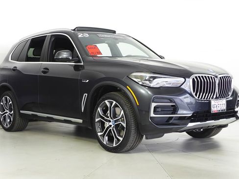 Certified 2023 BMW X5 xDrive45e w/ Parking Assistance Package image 4