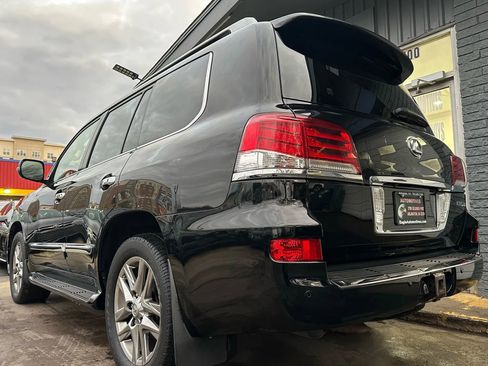 Used 2013 Lexus LX 570 4WD image 5