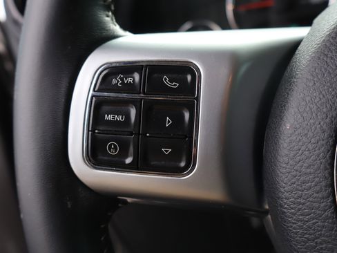 Used 2018 Jeep Wrangler Sport AWD/4WD image 27