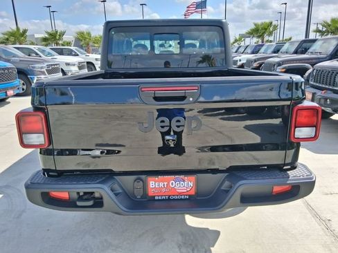 New 2026 Jeep Gladiator Sport AWD/4WD image 6