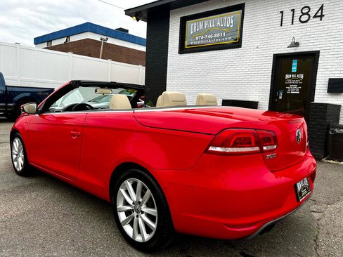 Used 2015 Volkswagen Eos Komfort image 4