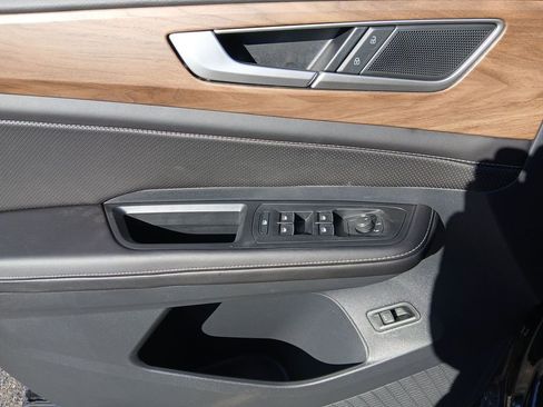 New 2026 Volkswagen Atlas SE image 11