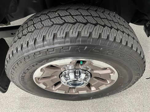 Used 2026 Ford F350 King Ranch w/ FX4 Off-Road Package AWD/4WD image 18
