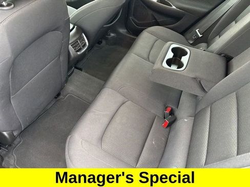 Used 2024 Chevrolet Malibu LT image 31