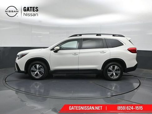 Used 2025 Subaru Ascent Premium AWD/4WD image 4