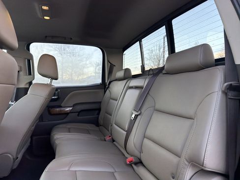 Used 2019 GMC Sierra 2500 SLT image 30