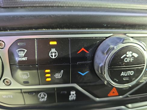 Used 2021 Jeep Gladiator Mojave image 28