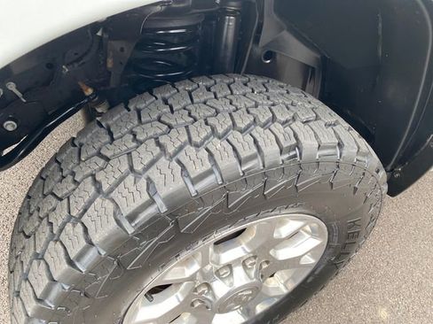 Used 2024 RAM 2500 Laramie w/ Safety Group AWD/4WD image 27