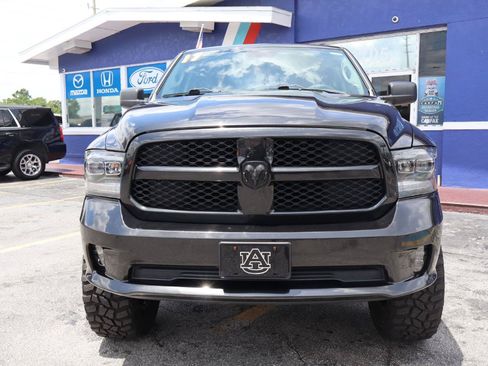 Used 2017 RAM 1500 Express AWD/4WD image 7