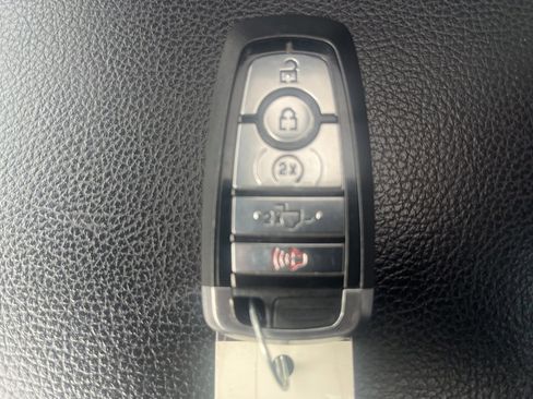 Used 2018 Ford F250 Lariat w/ Lariat Ultimate Package image 25