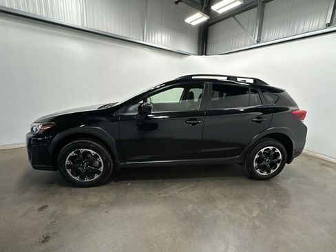 Certified 2022 Subaru Crosstrek 2.0i Premium image 2