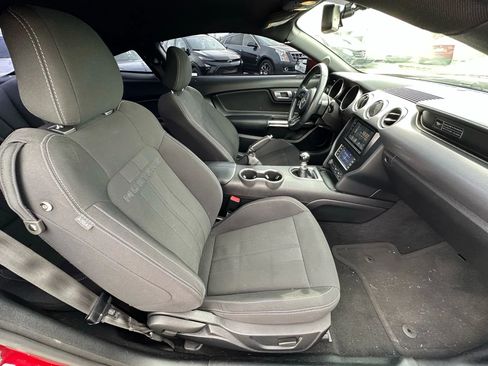 Used 2020 Ford Mustang GT image 15