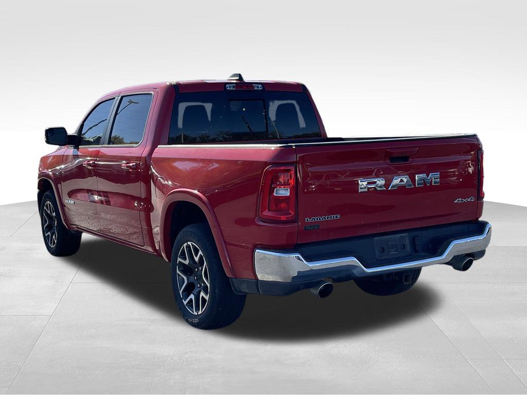 Used 2025 RAM 1500 Laramie AWD/4WD image 9
