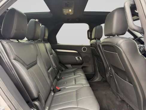 Used 2020 Land Rover Discovery Landmark AWD/4WD image 33