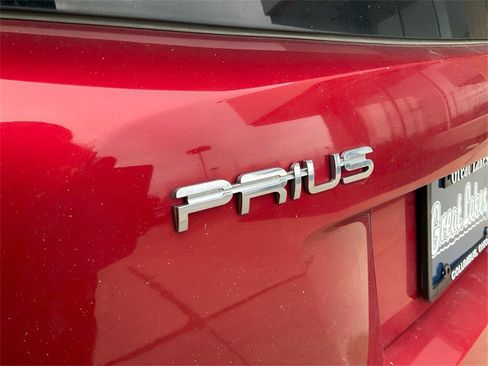 Used 2017 Toyota Prius Two w/ Prius Two Safety Plus Package image 10