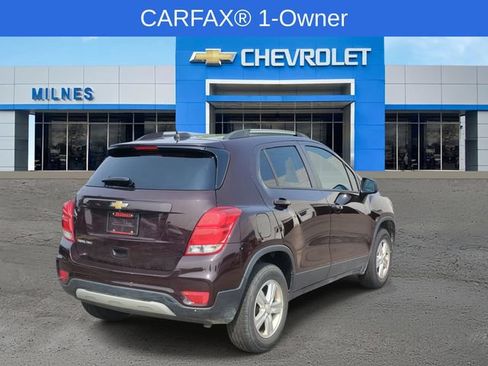 Certified 2022 Chevrolet Trax LT w/ LT Convenience Package AWD/4WD image 5