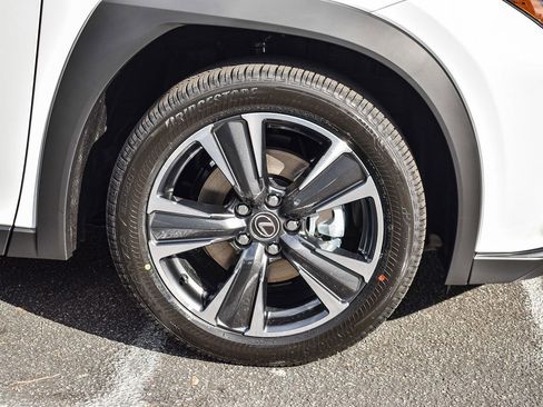 New 2026 Lexus UX 300h FWD image 10