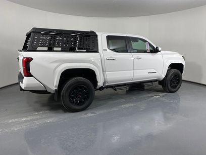 New 2025 Toyota Tacoma SR5
