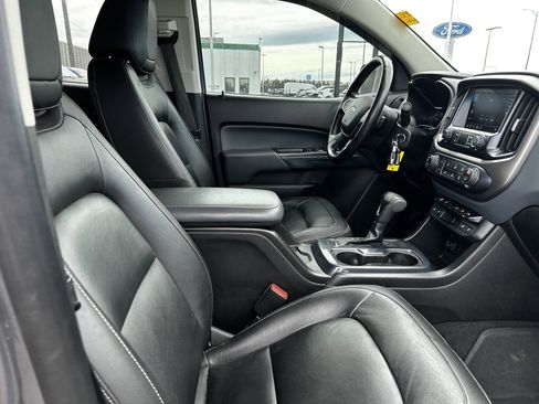 Used 2019 Chevrolet Colorado Z71 image 12