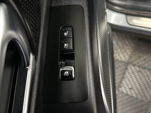 Used 2022 Kia Telluride SX w/ SX Prestige Package image 35