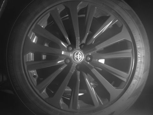 Used 2024 Toyota Highlander XSE image 12