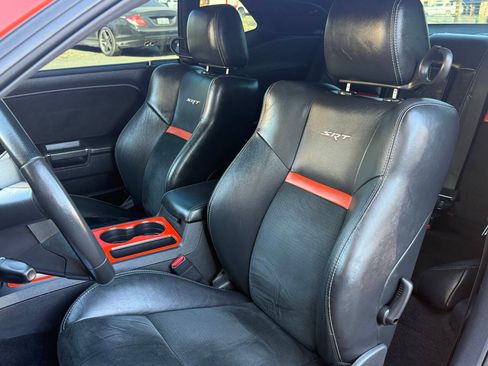 Used 2009 Dodge Challenger SRT8 w/ SRT Option Group II RWD image 16
