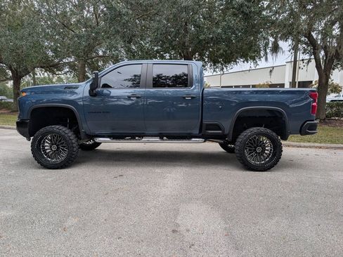 Used 2025 Chevrolet Silverado 2500 Custom w/ Custom Blackout Package image 4