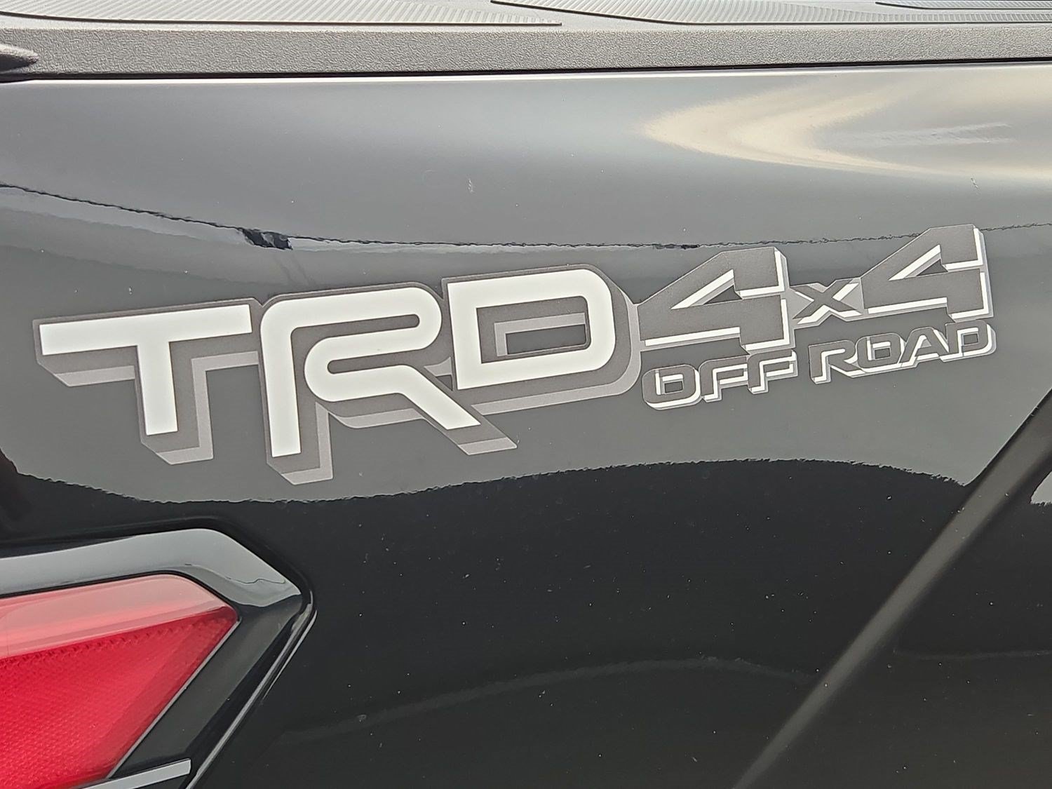 Used 2023 Toyota Tundra Limited w/ TRD Off-Road Package AWD/4WD image 36