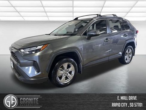 Used 2024 Toyota RAV4 XLE AWD/4WD image 1