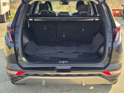 Used 2022 Hyundai Tucson Limited w/ Cargo Package image 12