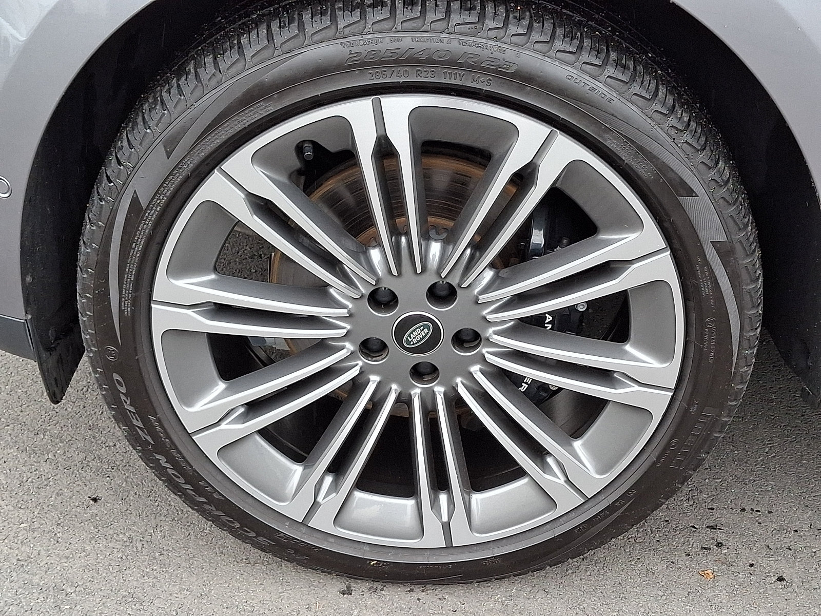 Used 2023 Land Rover Range Rover Sport SE AWD/4WD image 9