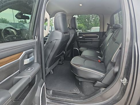 Used 2024 RAM 2500 Laramie AWD/4WD image 9