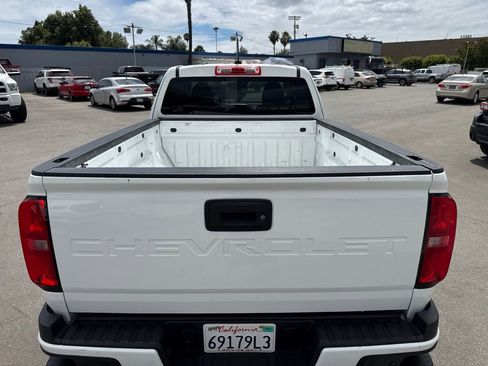 Used 2022 Chevrolet Colorado LT w/ Safety Package RWD image 6