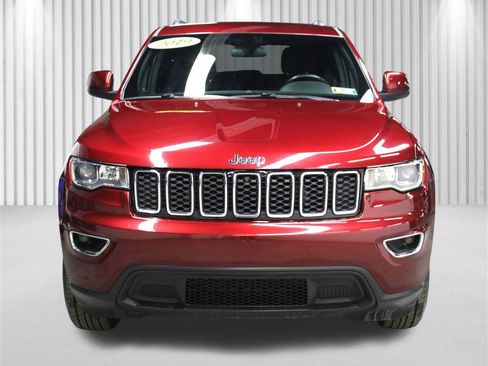 Used 2019 Jeep Grand Cherokee Laredo image 37
