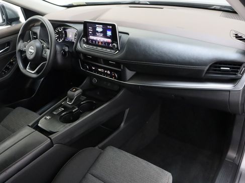 Used 2023 Nissan Rogue SV image 36