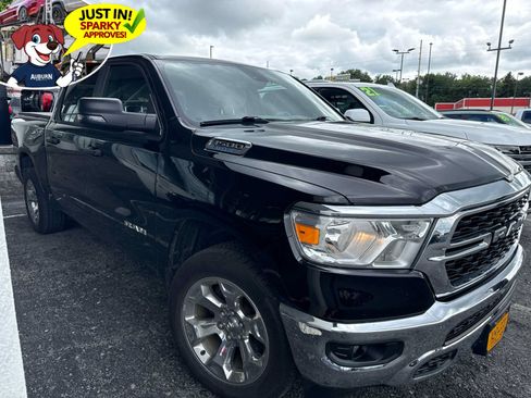 Used 2023 RAM 1500 Big Horn AWD/4WD image 2