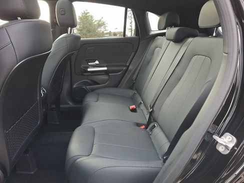 Used 2026 Mercedes-Benz GLA 250 4MATIC image 8