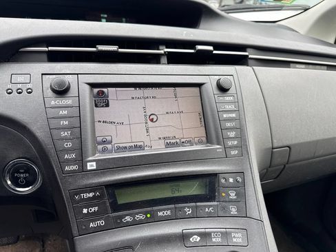 Used 2011 Toyota Prius Three w/ Navigation Pkg FWD image 10