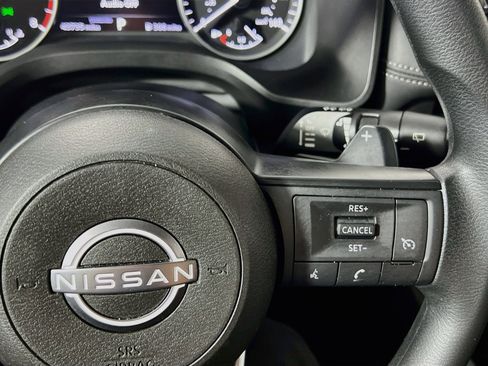 Used 2024 Nissan Rogue S FWD image 20