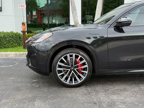 Used 2025 Maserati Grecale Modena AWD/4WD image 14