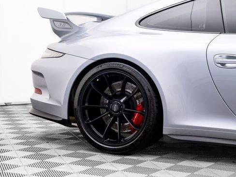 Used 2015 Porsche 911 GT3 image 39