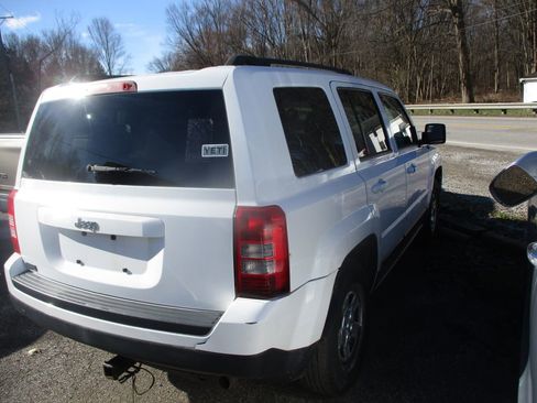 Used 2014 Jeep Patriot Sport w/ Power Value Group image 6