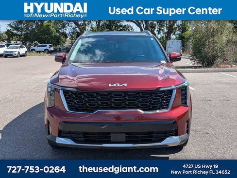 Used 2025 Kia Sorento S w/ Panoramic Sunroof Package FWD image 8